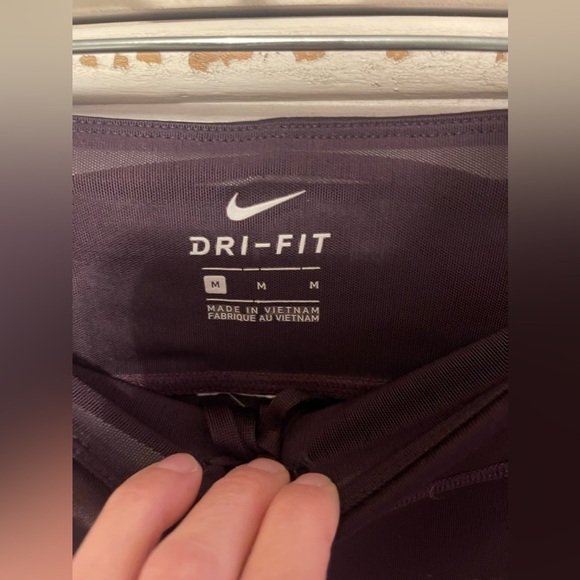 NIKE dri fit leggings - Picture 7 of 9